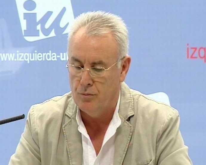 Cayo Lara aboga por el 'Estado laico'