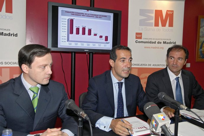 Salvador Victoria, En El Centro