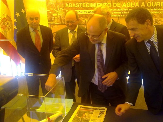 El Secretario De Estado De Medio Rural, Josep Puxeu, Pone La Primera Piedra