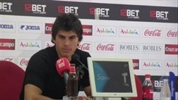 Perotti, En Una Rueda De Prensa 