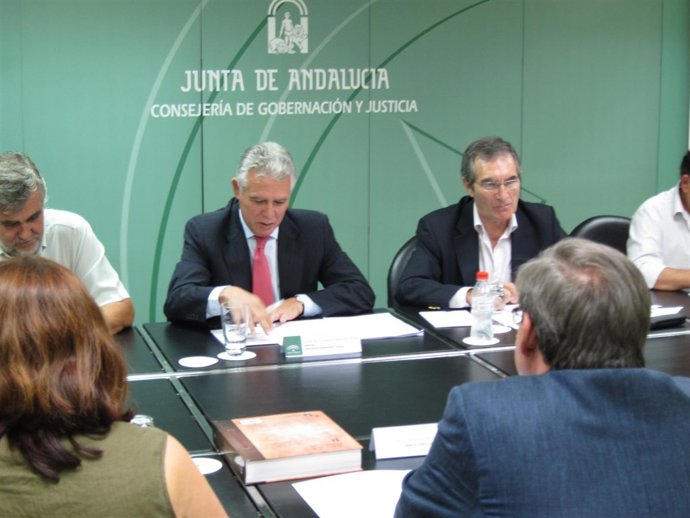 Constitución De Grupo De Expertos Sobre Memoria Histórica