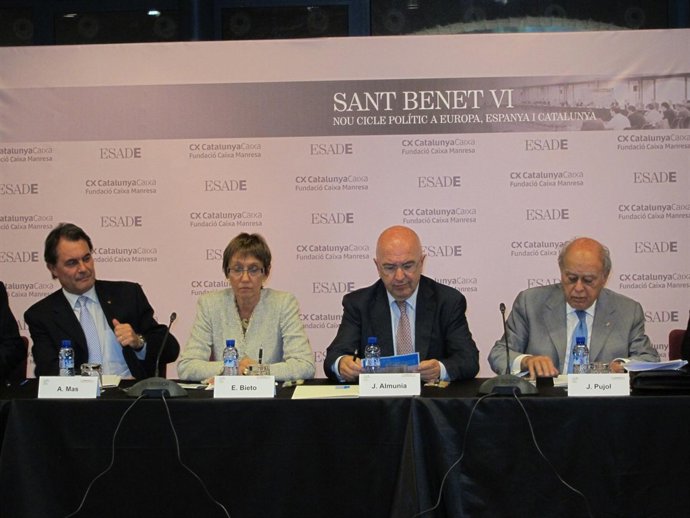 El Pte.A.Mas, E.Bieto (Esade), El Comisario J.Almunia Y El Ex Pte.J.Pujol