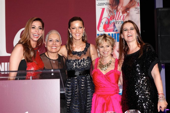 Rosa Tous Recibe El Premio Vanidades 