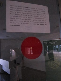 Cartel Colocado Por Telvent Tras Romper Contrato Con El Ayuntamiento De Almería