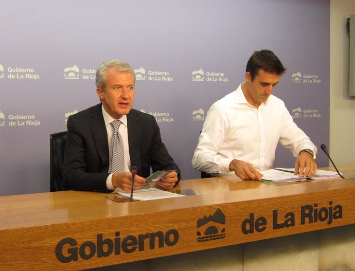 Emilio Del Río, Consejero De Presidencia, Y Marcos Moreno, Director Deportes