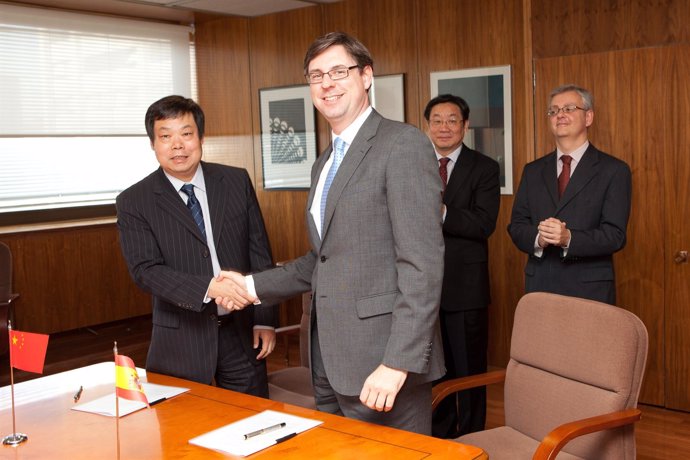 Firma Del Acuerdo De Gamesa Para Suministrar Aerogeneradores A China