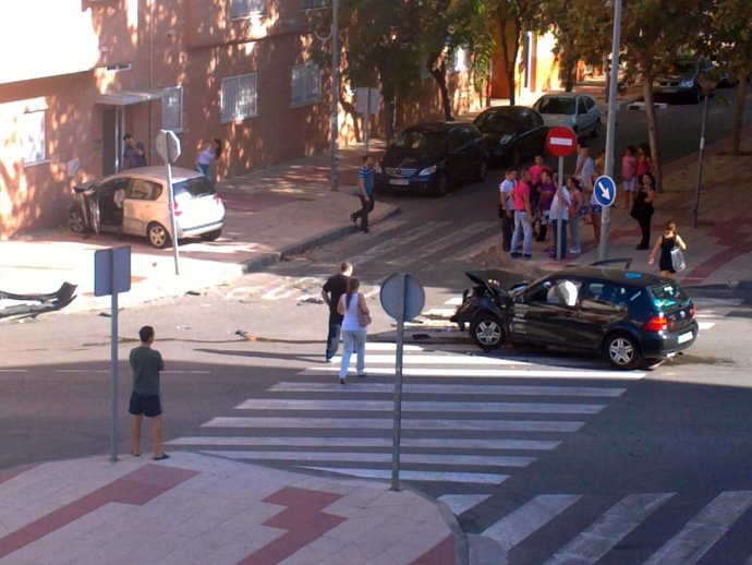 Accidente De Tráfico Producido En Santiago Y Zaraiche