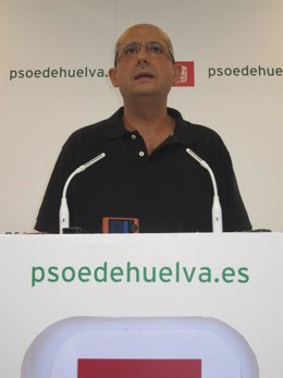 El Portavoz Del Gupo Municipal Socialista En Valverde, Francisco Romero.