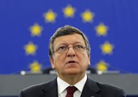 Barroso pide reforzar el fondo para países endeudados pese a la postura de Berlín