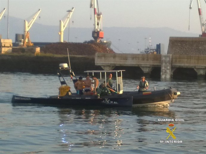 Rescate En Aguas De La Bahía De Santander