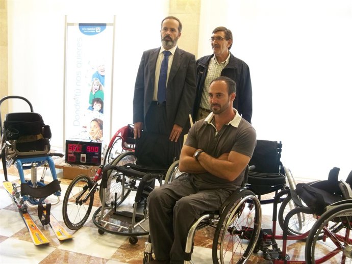 Presentación Del Material Adpatado Donado Por La Obra Social