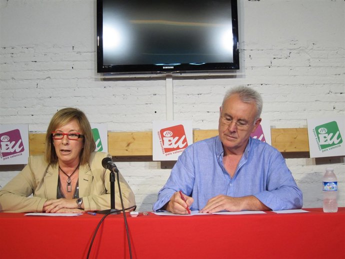 Lara Y Sanz En La Rueda De Prensa 
