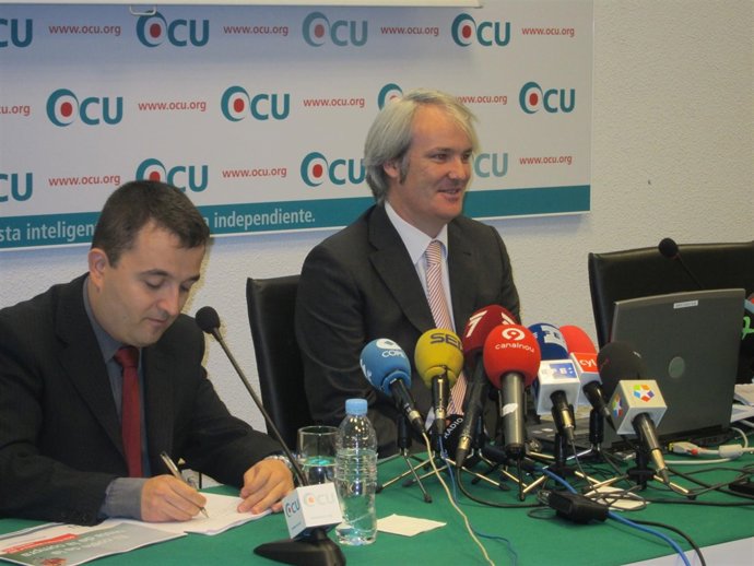 Enrique García (Derecha), Portavoz De La OCU