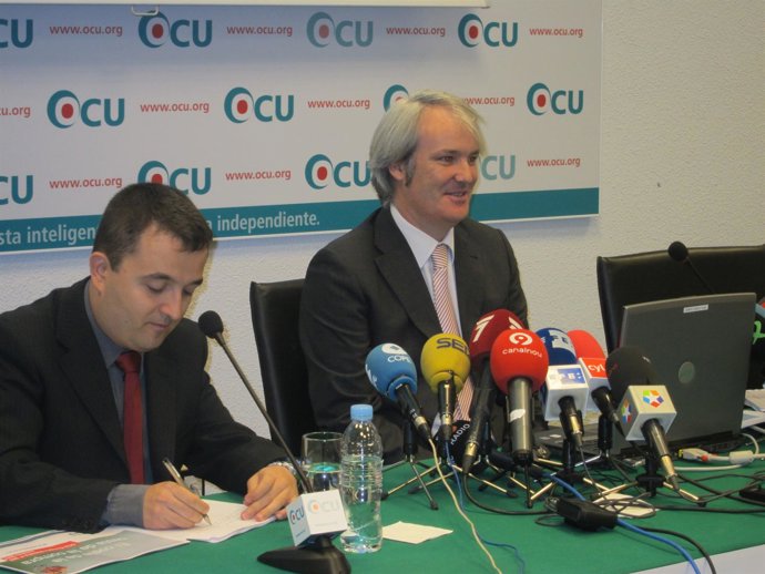 Enrique García (Derecha), Portavoz De La OCU