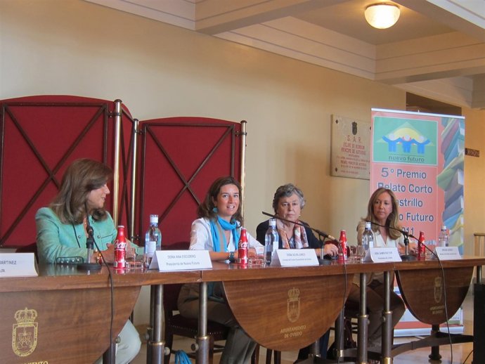 Ana Escudero, Silvia Junco, Carmen Ruiz Y Mar Equidazo