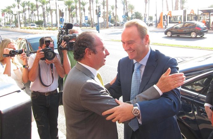 Fabra Y Ripoll En La Reunión Del Comité De Campaña Del PP De Alicante