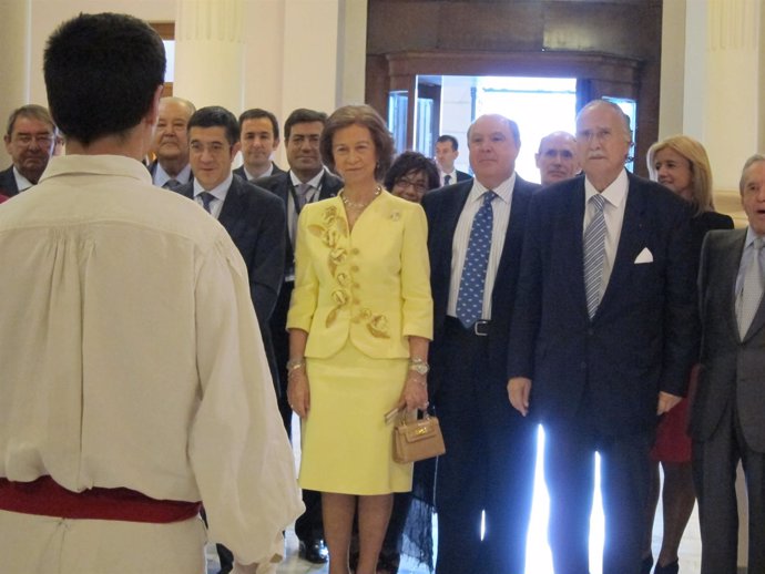 La Reina Doña Sofía En La Universidad De Deusto, En Bilbao