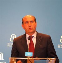 Verdeguer, preguntado por Amorós (CAM), dice que los "casos concretos" se tendrán que resolver donde corresponda