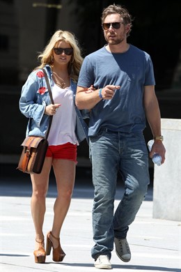 Jessica Simpson Paseando Con Su Novio Eric Johnson