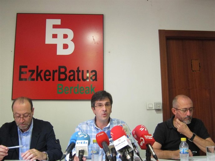 ARANA Y COMISIÓN FEDERAL DE IU