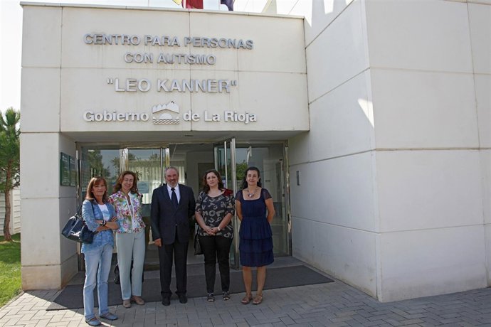 Nieto Visita El Centro De Día Leo Kahner