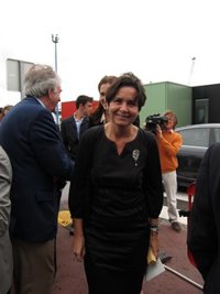 Moriyón niega que tenga participaciones en ninguna sociedad privada y dice que su actividad docente acabó en mayo