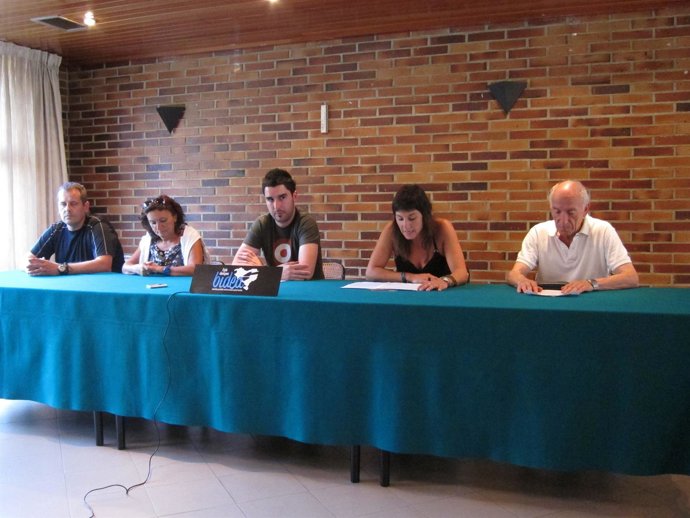 Representantes De Egin Dezagun Bidea