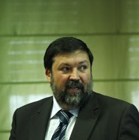 Caamaño denuncia que los recortes de algunas CCAA son para "desmantelar lo público"