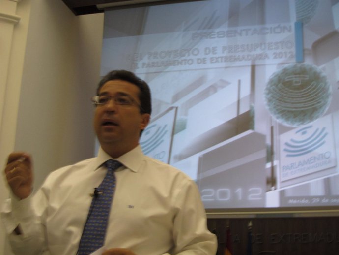Fernando Manzano Presenta Los Presupuestos
