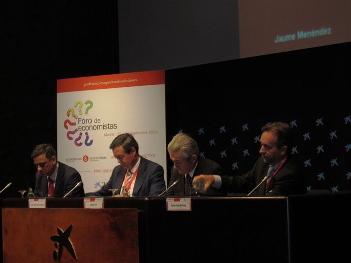 Inauguración Del Foro De Economistas 2011