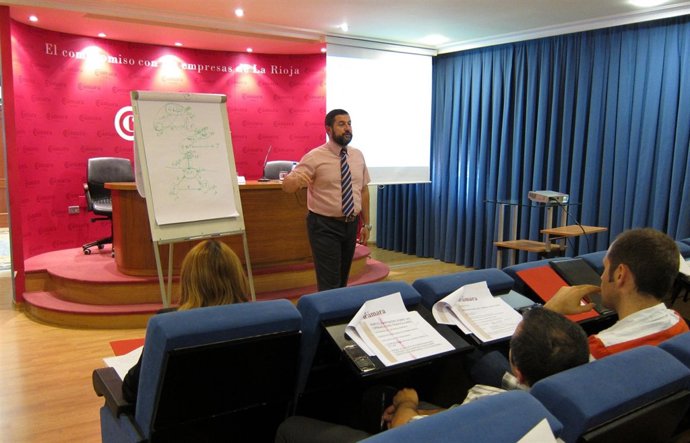 Jornada Operaciones Triangulares