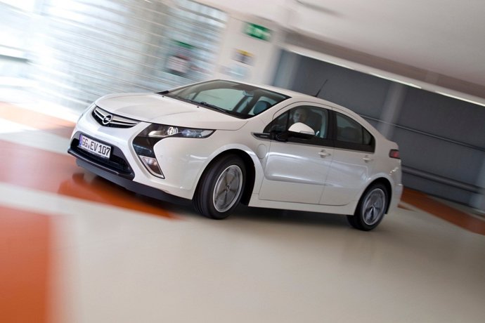 Opel Ampera