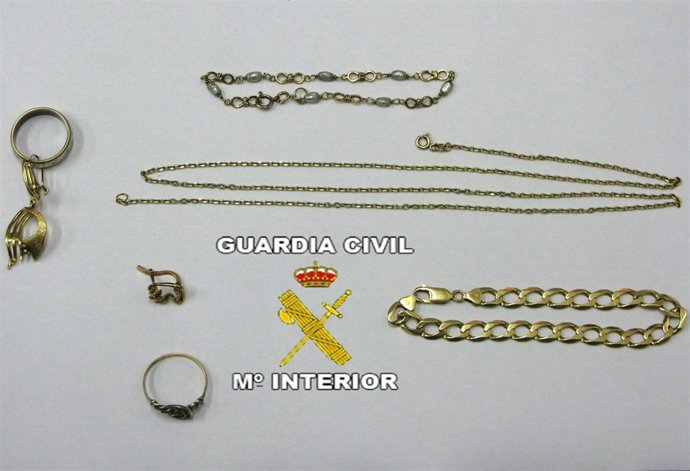 Joyas Recuperadas Sustraídas En La Residencia