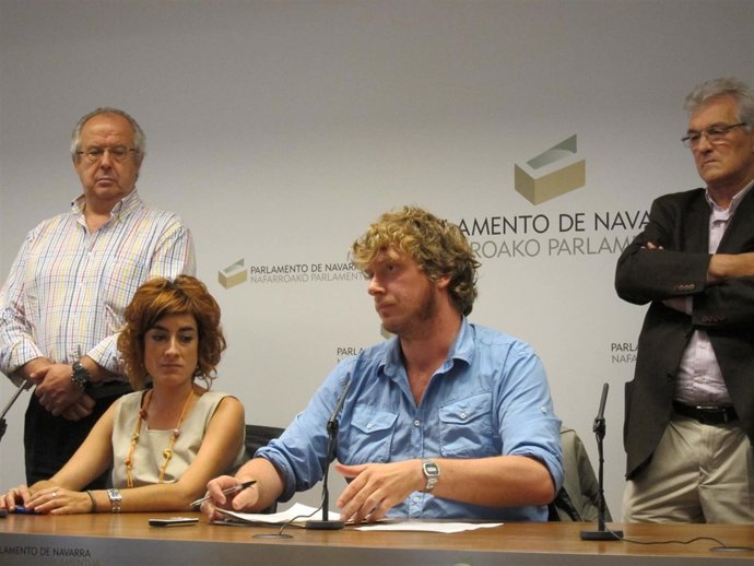 Los Portavoces Parlamentarios De Bildu Bakartxo Ruiz Y Maiorga Ramirez.