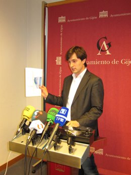 José María Pérez En Rueda De Prensa.