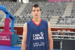 Unai Calbarro, El Jugador Nº 12 Del Baskonia