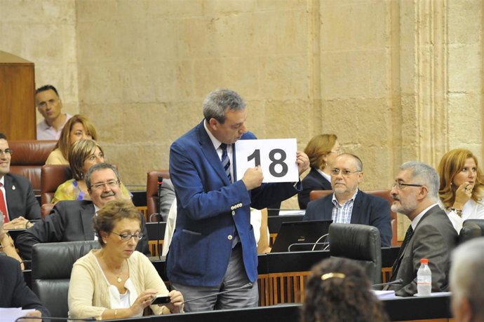 El Consejero De Educación, Francisco Álvarez De La Chica