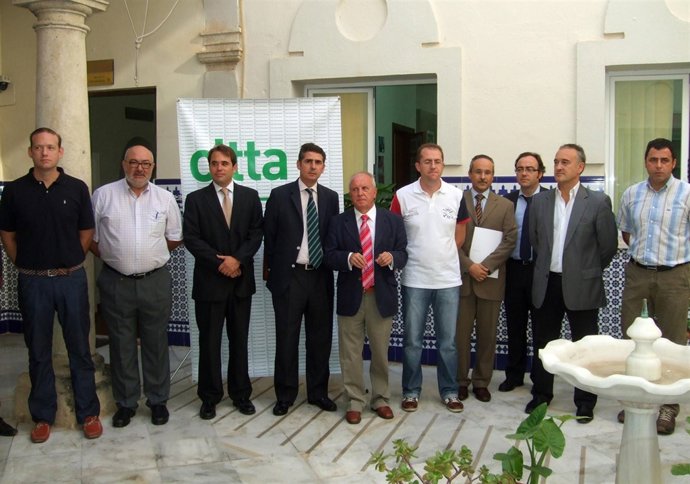 Asistentes A La Presentación