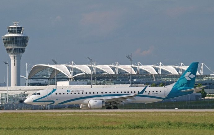 Avión De Air Dolomiti