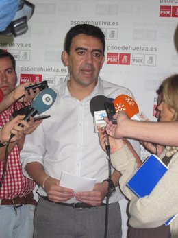 El Portavoz Del Grupo Socialista En El Parlamento Andaluz, Mario Jiménez.