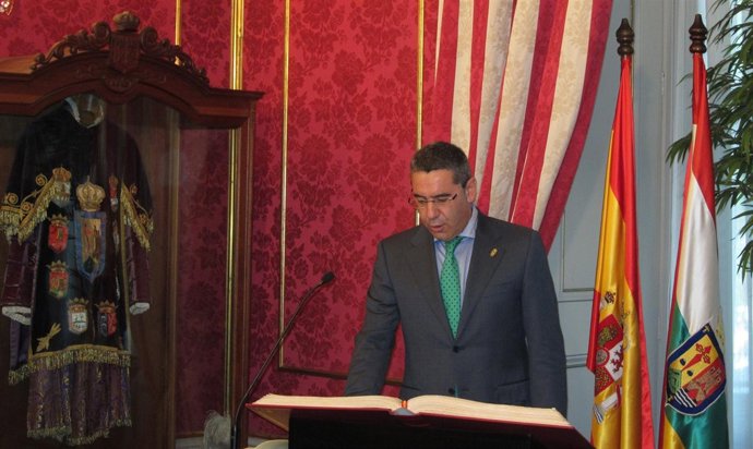 Antonino Burgos, Consejero De Obras Públicas, Política Local Y Territorial