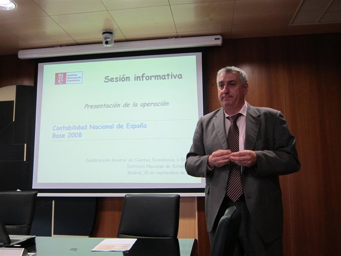 Alfredo Cristóbal, Subdirector General De Cuentas Del INE