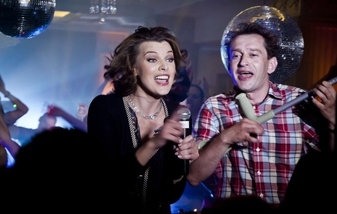 Milla Jovovich Y 'Lucky Trouble' Abre El Festival De Sevilla 