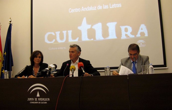El Consejero De Cultura, Paulino Plata, En La Presentación Del Letras Capitales
