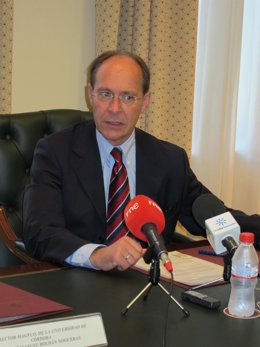 Díaz Trillo En La Rueda De Prensa