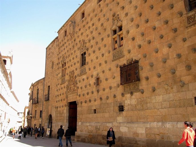 Casa De Las Conchas De Salamanca