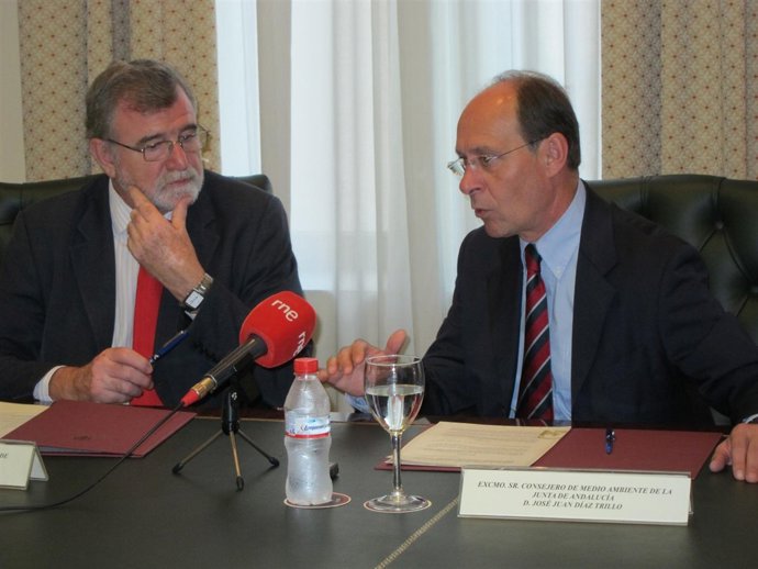 Roldán Y Díaz Trillo Antes De Firmar El Protocolo