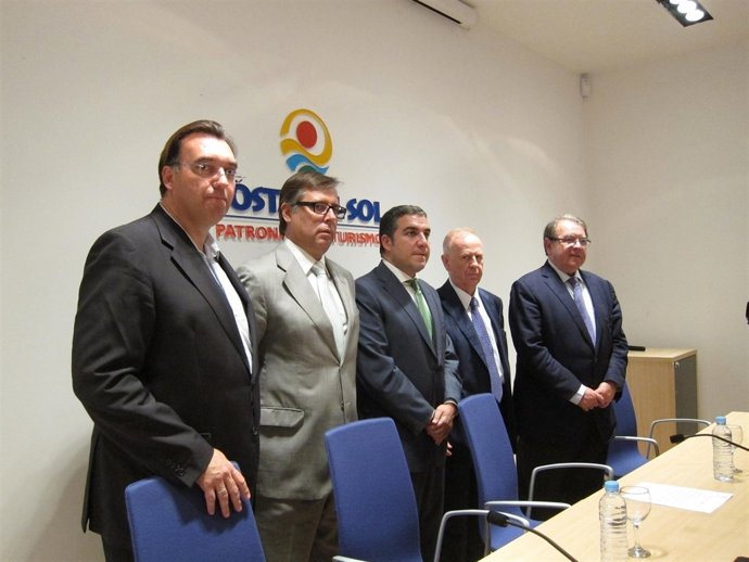 El Presidente Del Patronato De Turismo , Nuevos Vicepresidentes Y El Gerente