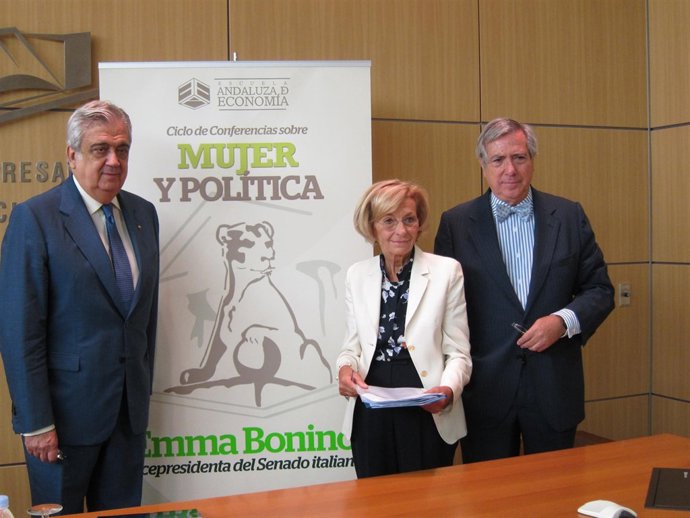 La Vicepresidenta Del Senado Italiano, Emma Bonino, Este Viernes En Sevilla