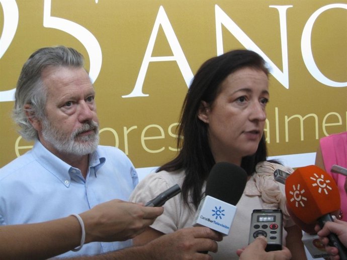 Mabel Salinas Participa En El Día De Holanda Celebrado En Almeria